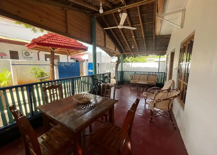 Aara Holiday Home